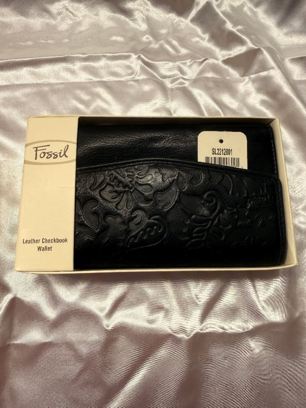 Fossil Black Leather Embossed Floral Checkbook Wallet SL2212001 w/ Box